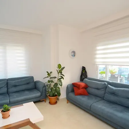 Luxury 2 Bedroom Flat 200 Meters To The Sea Prázdninový dům Alanya